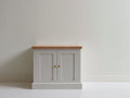 Aparador 90x35x80 cm - gris y madera natural - diseño clásico con 2 puertas para salón